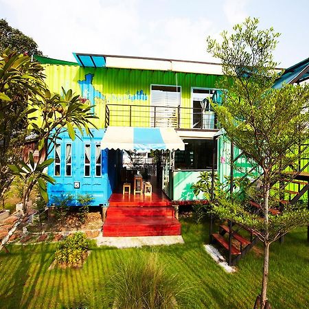 בנגקוק Wh Hostel מראה חיצוני תמונה
