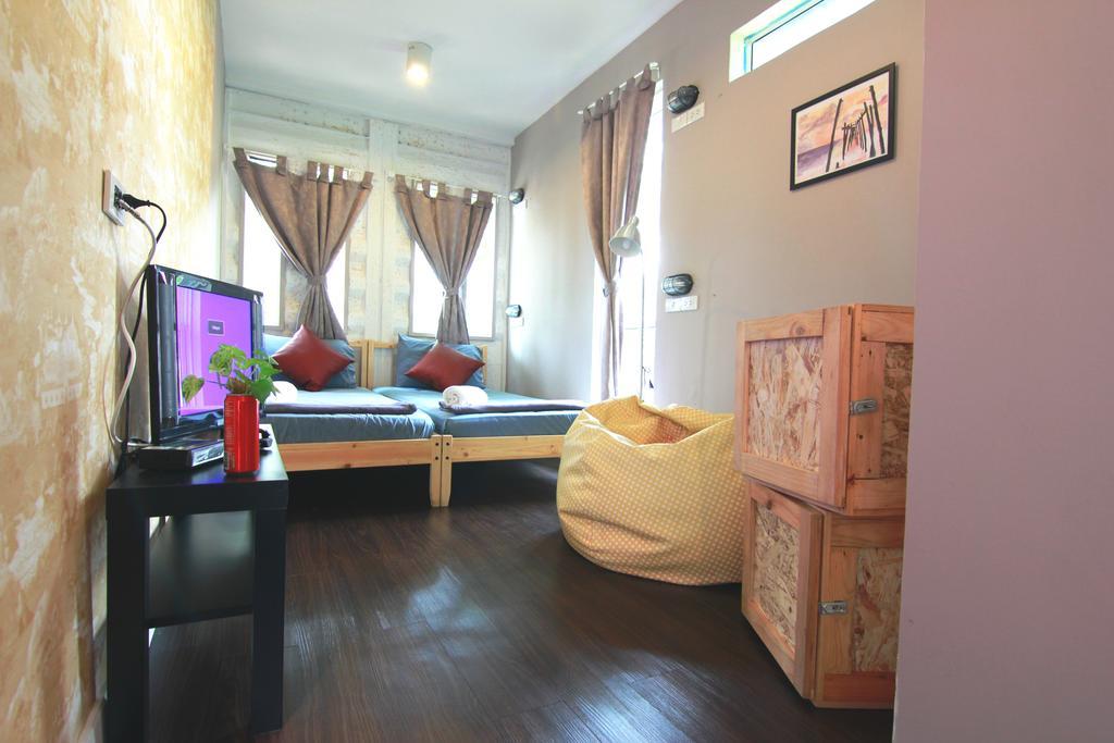בנגקוק Wh Hostel מראה חיצוני תמונה